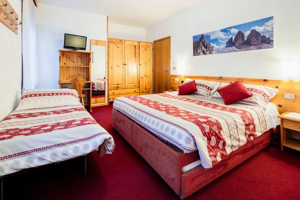 Coldai Hotel 3*